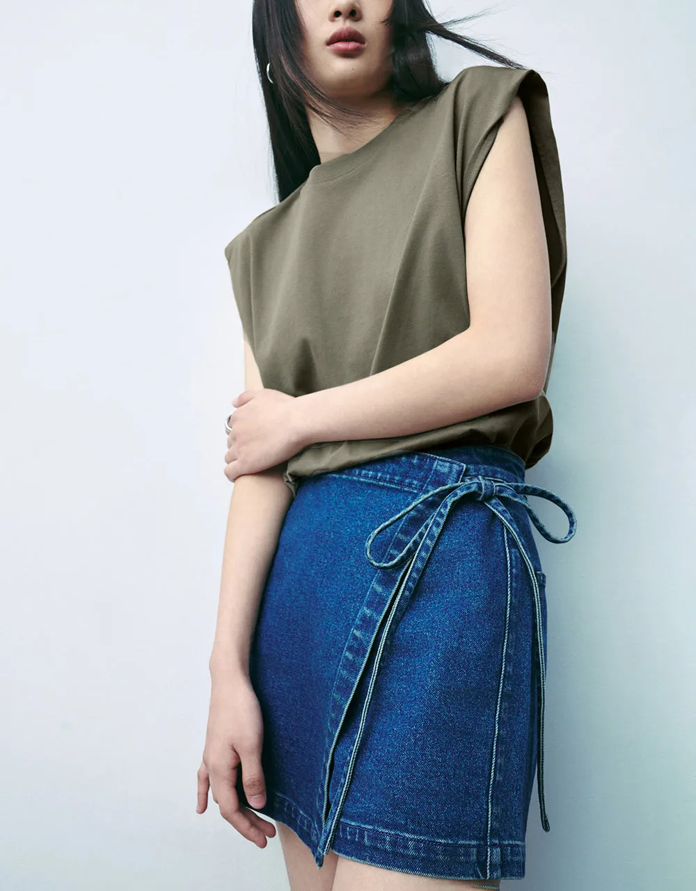 Crew Neck Knitted Tank Top sold by Urban Revivo product image thumbnail 3