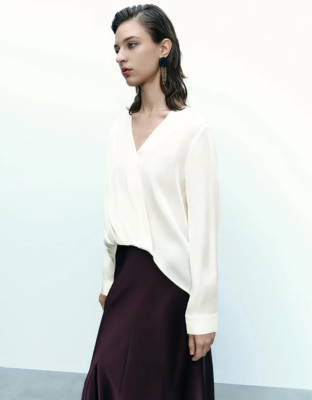 Surplice Front V-Neck Overhead Shirt sold by Urban Revivo product image thumbnail 3