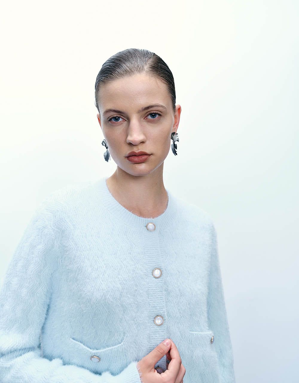 Button Up Crew Neck Knitted Cardigan sold by Urban Revivo product image thumbnail 5