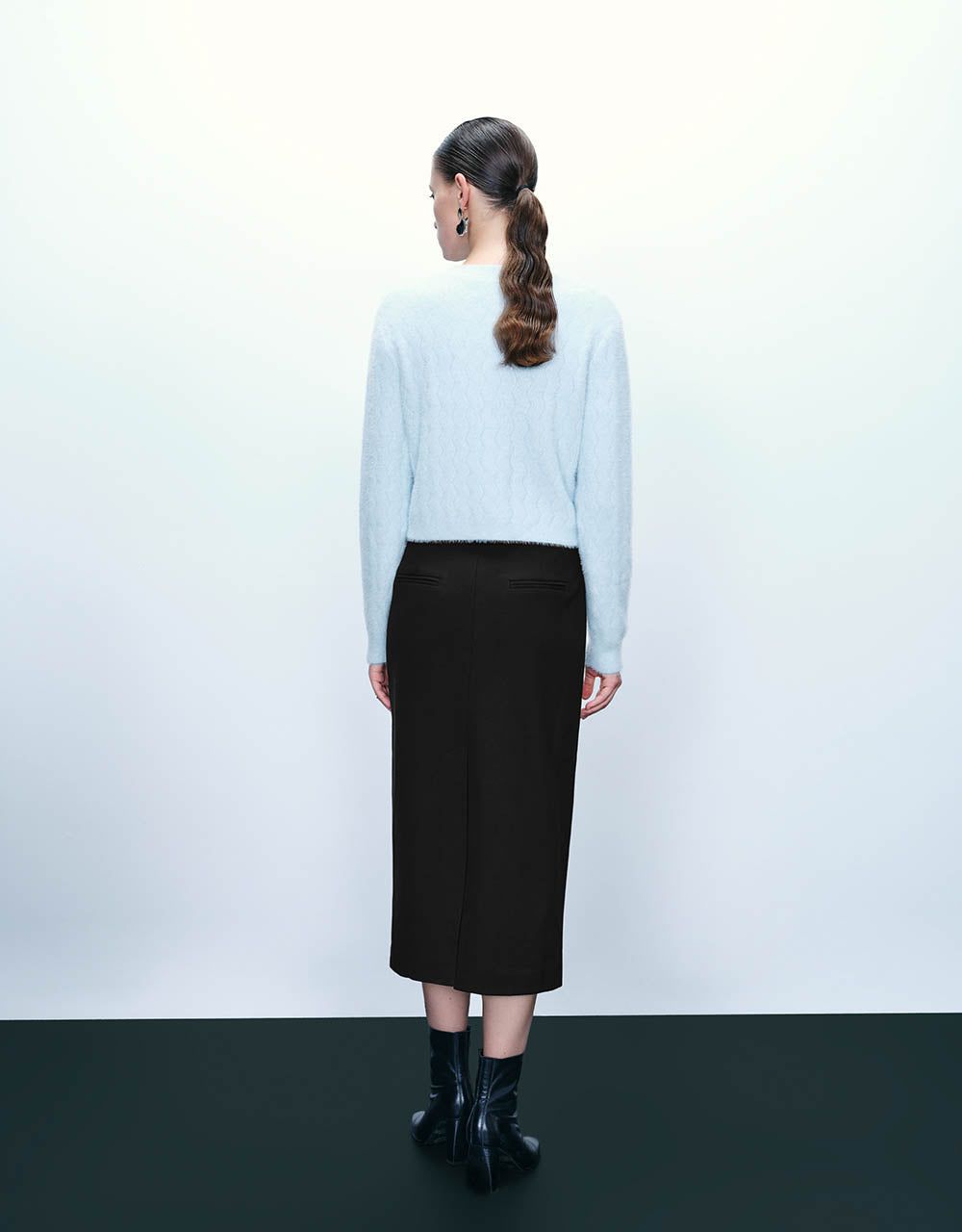 Button Up Crew Neck Knitted Cardigan sold by Urban Revivo product image thumbnail 4