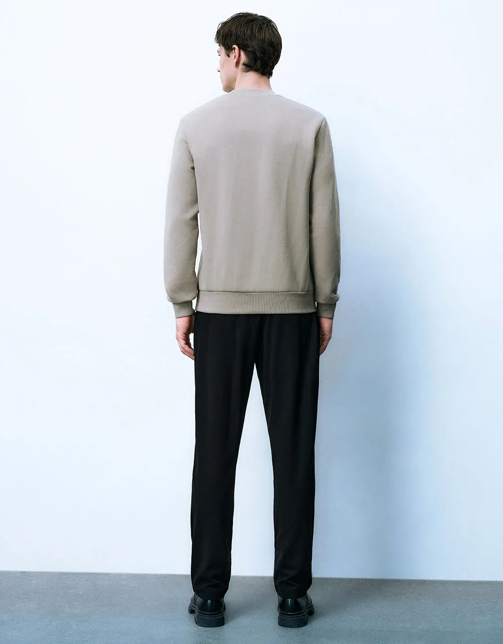 Drawstring Waist Knitted Carrot Fit Pants sold by Urban Revivo product image thumbnail 5