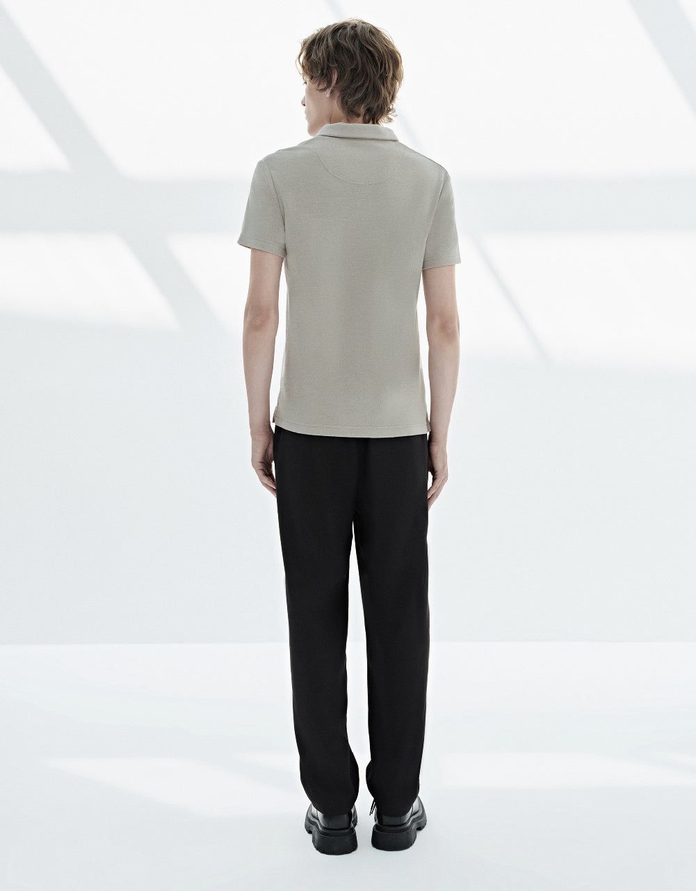 Standard Sleeve Straight Polo Shirt sold by Urban Revivo product image thumbnail 4