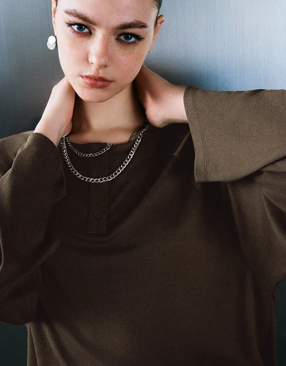 Button Half Placket Crew Neck Loose T-Shirt sold by Urban Revivo product image thumbnail 4