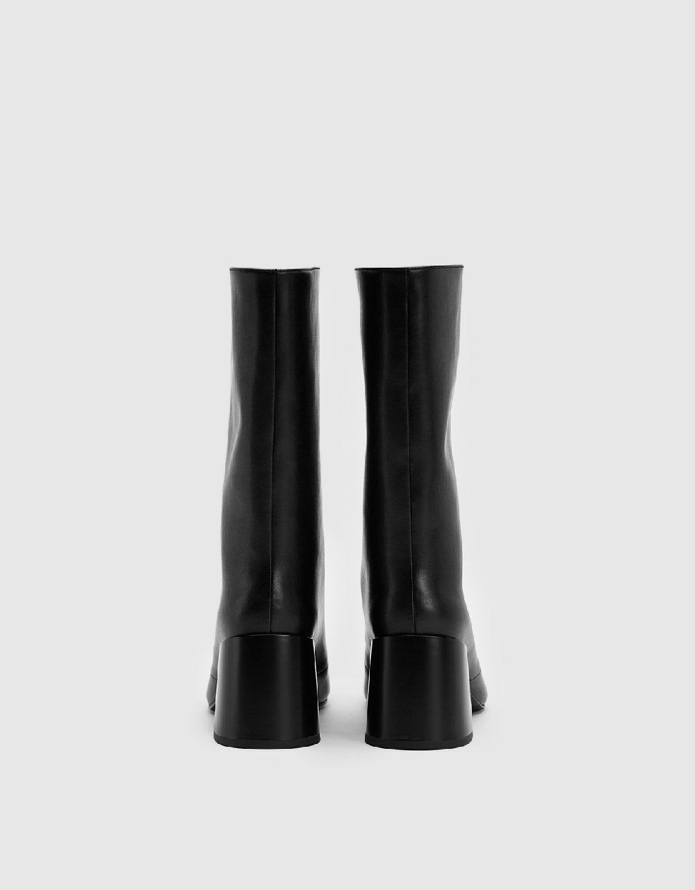 Heeled Round Toe Ankle Boots sold by Urban Revivo product image thumbnail 3