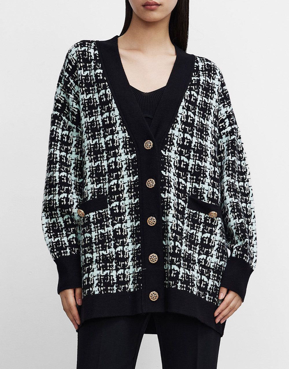 Contrast Trim Plaid Pattern Cardigan sold by Urban Revivo product image thumbnail 2