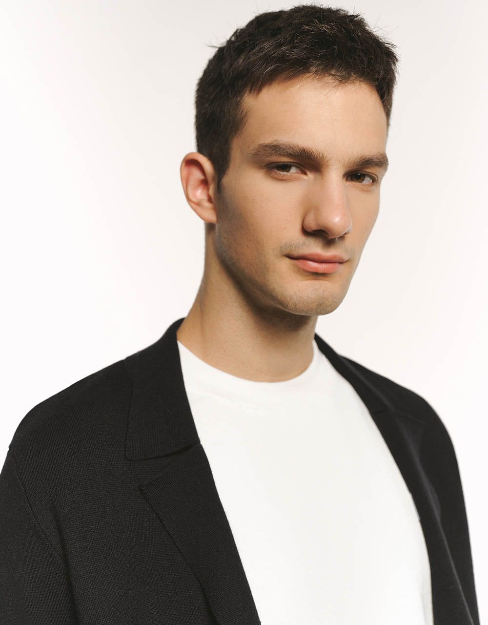 Notch Lapel Tailored Knitted Cardigan sold by Urban Revivo product image thumbnail 4