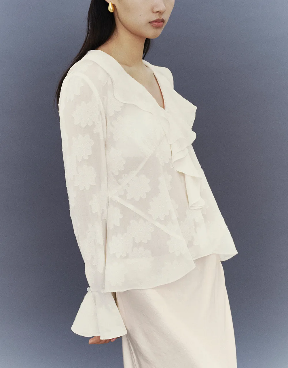 Ruffle V-Neck Overhead Shirt sold by Urban Revivo product image thumbnail 3