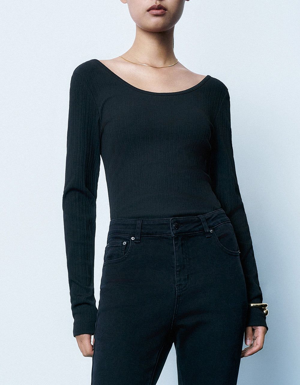 Crew Neck Skinny Knitted T-Shirt sold by Urban Revivo product image thumbnail 3