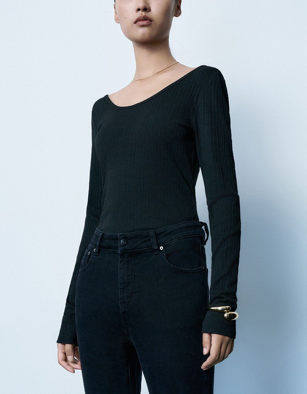 Crew Neck Skinny Knitted T-Shirt sold by Urban Revivo product image thumbnail 2