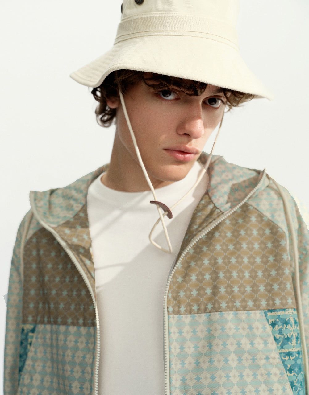 Zipper Front Hooded Jacket sold by Urban Revivo product image thumbnail 5