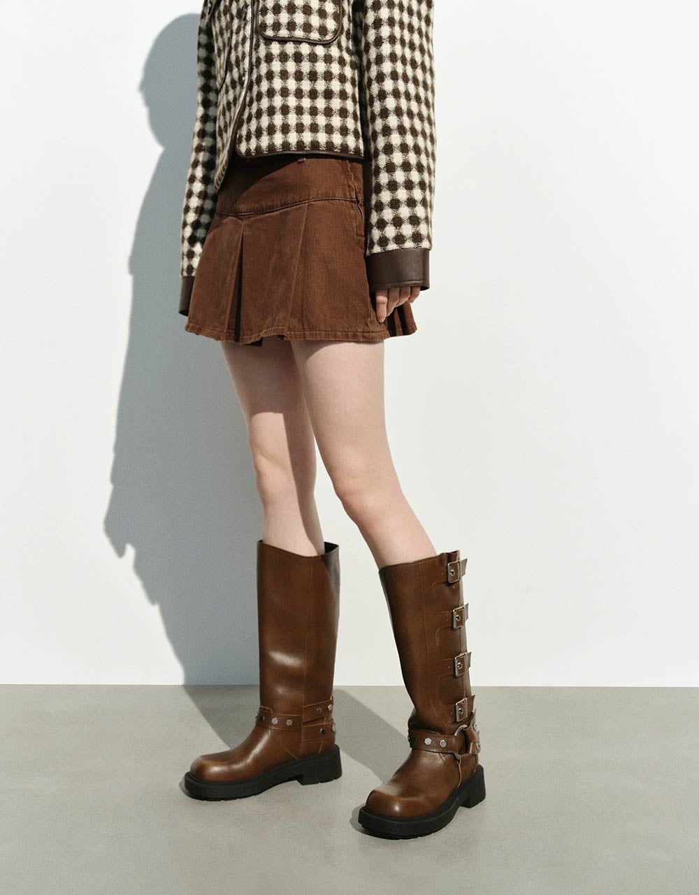 Pleated Mini A-Line Denim Skirt sold by Urban Revivo product image thumbnail 4