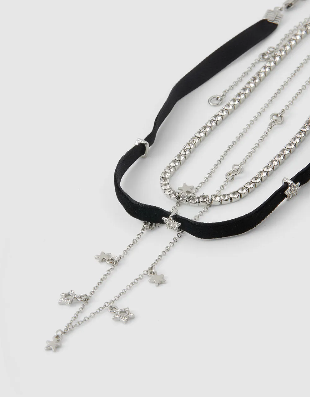 Star Charm Choker sold by Urban Revivo product image thumbnail 2