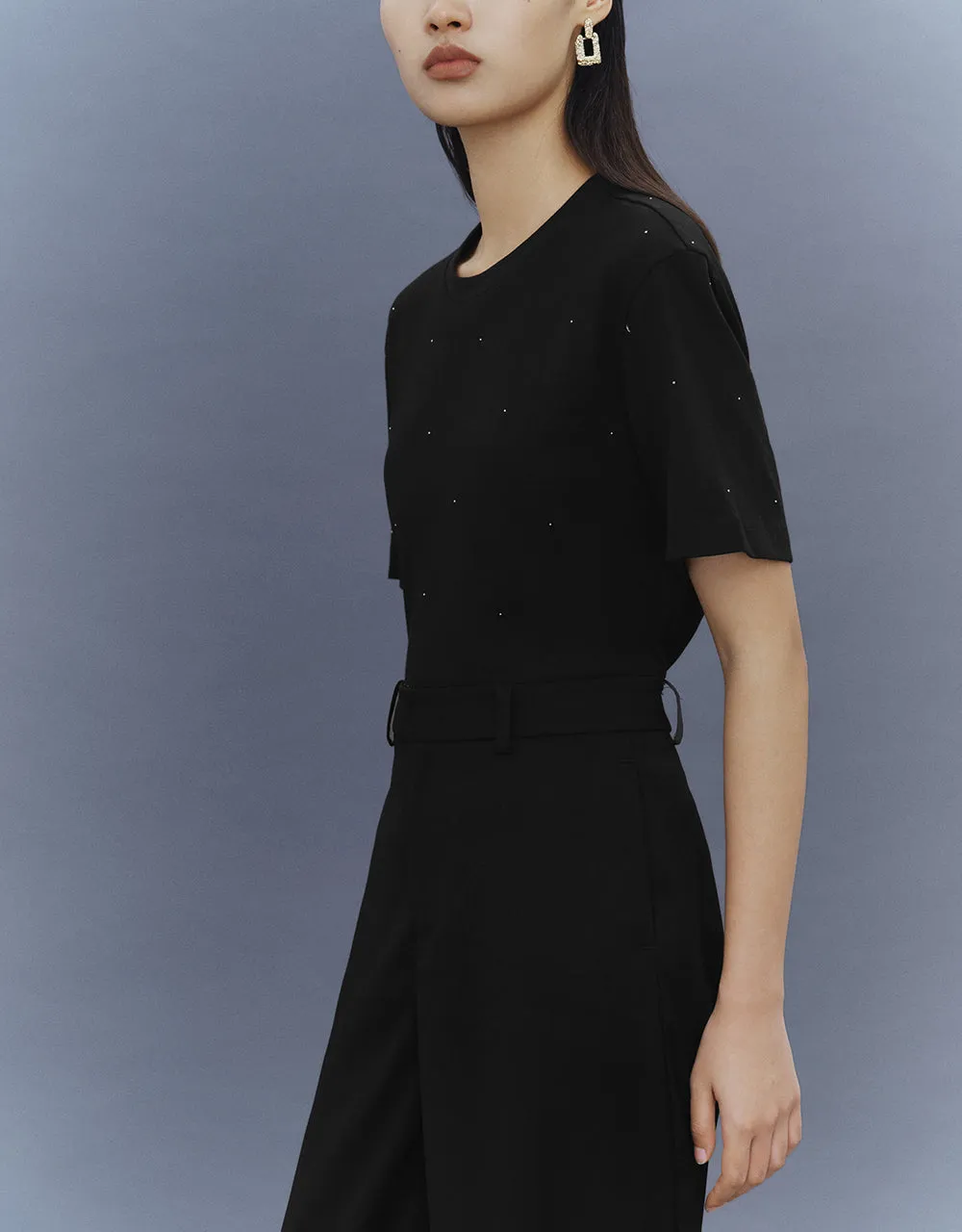 Crew Neck Loose T-Shirt sold by Urban Revivo product image thumbnail 3