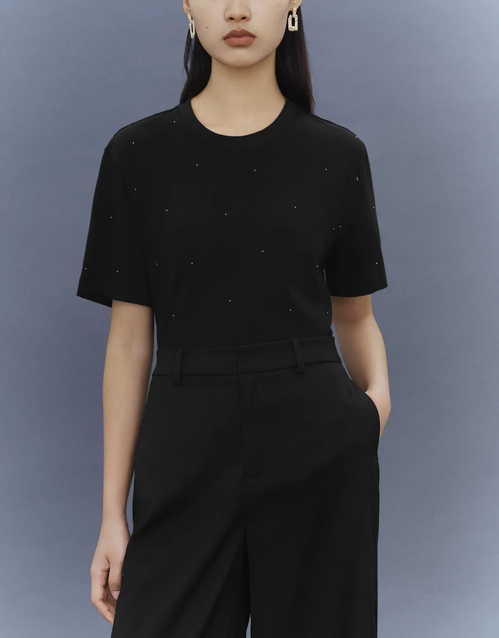 Crew Neck Loose T-Shirt sold by Urban Revivo product image thumbnail 2