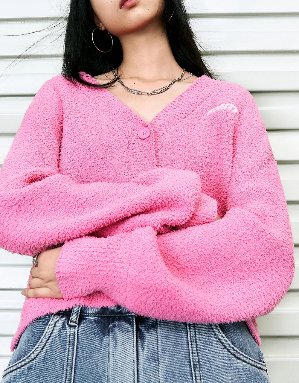 Letter Embroidered V-Neck Knitted Cardigan sold by Urban Revivo product image thumbnail 5