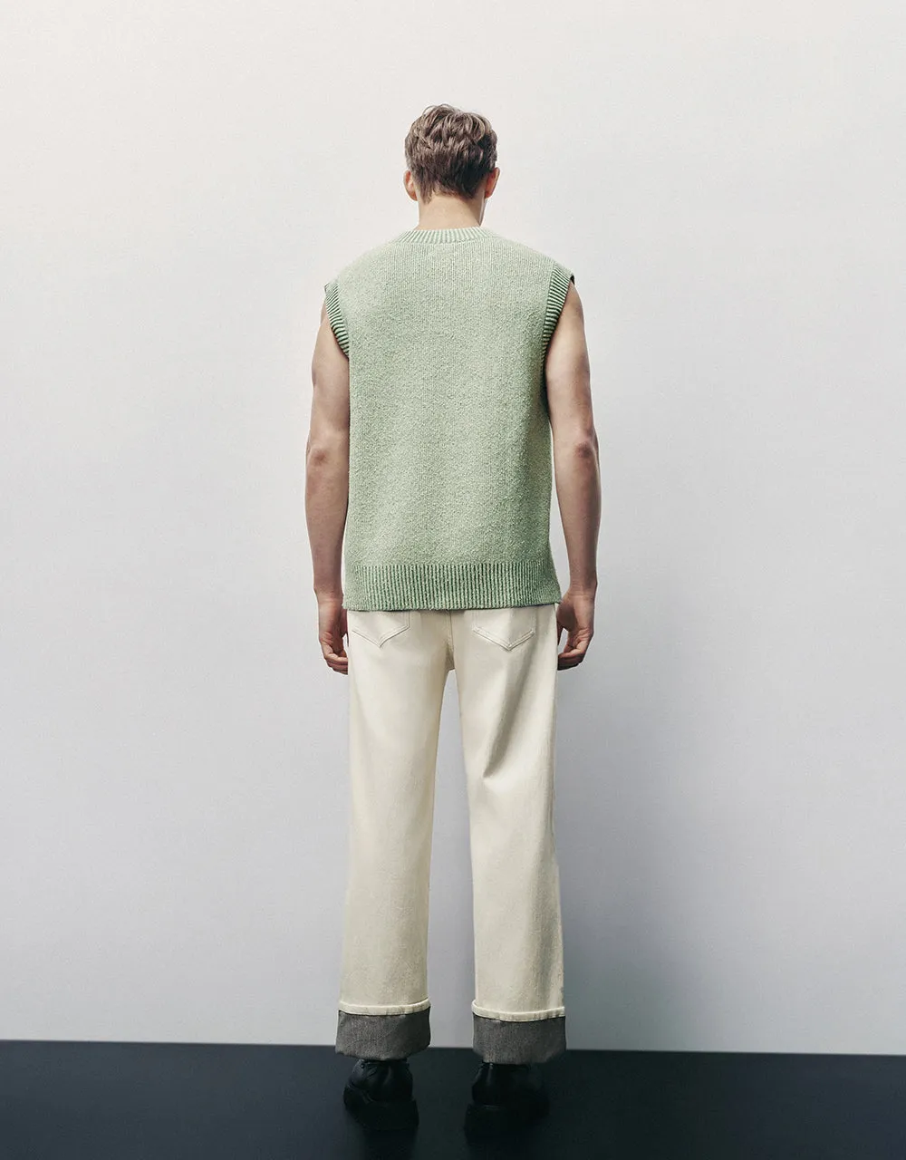 V-Neck Knitted Vest sold by Urban Revivo product image thumbnail 4