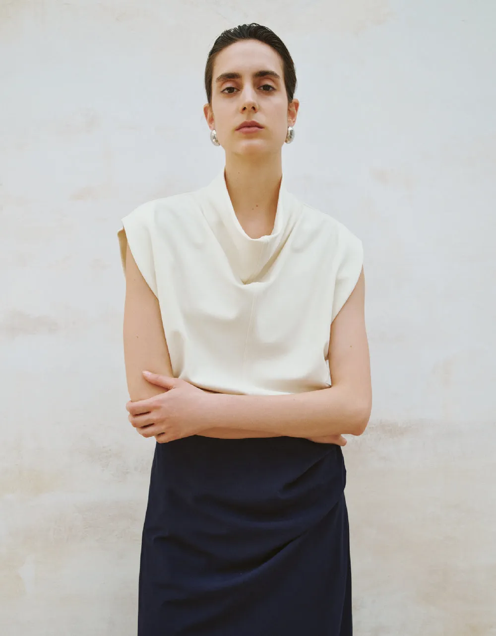 Drop Shoulder Sleeve Straight Vest sold by Urban Revivo