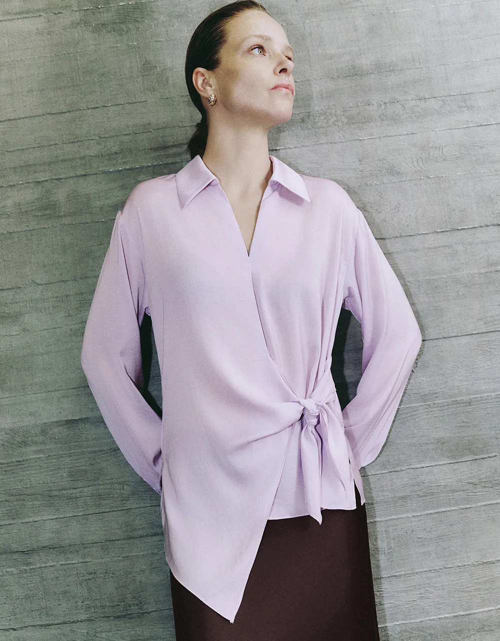 Straight Overhead Shirt sold by Urban Revivo