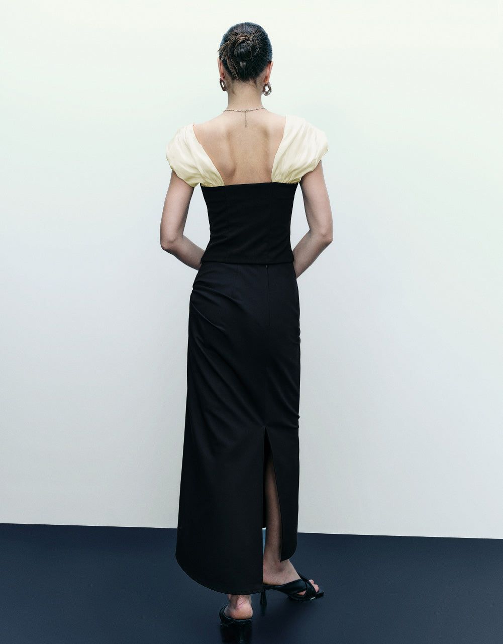 Puff Sleeve Skinny T-Shirt sold by Urban Revivo product image thumbnail 4