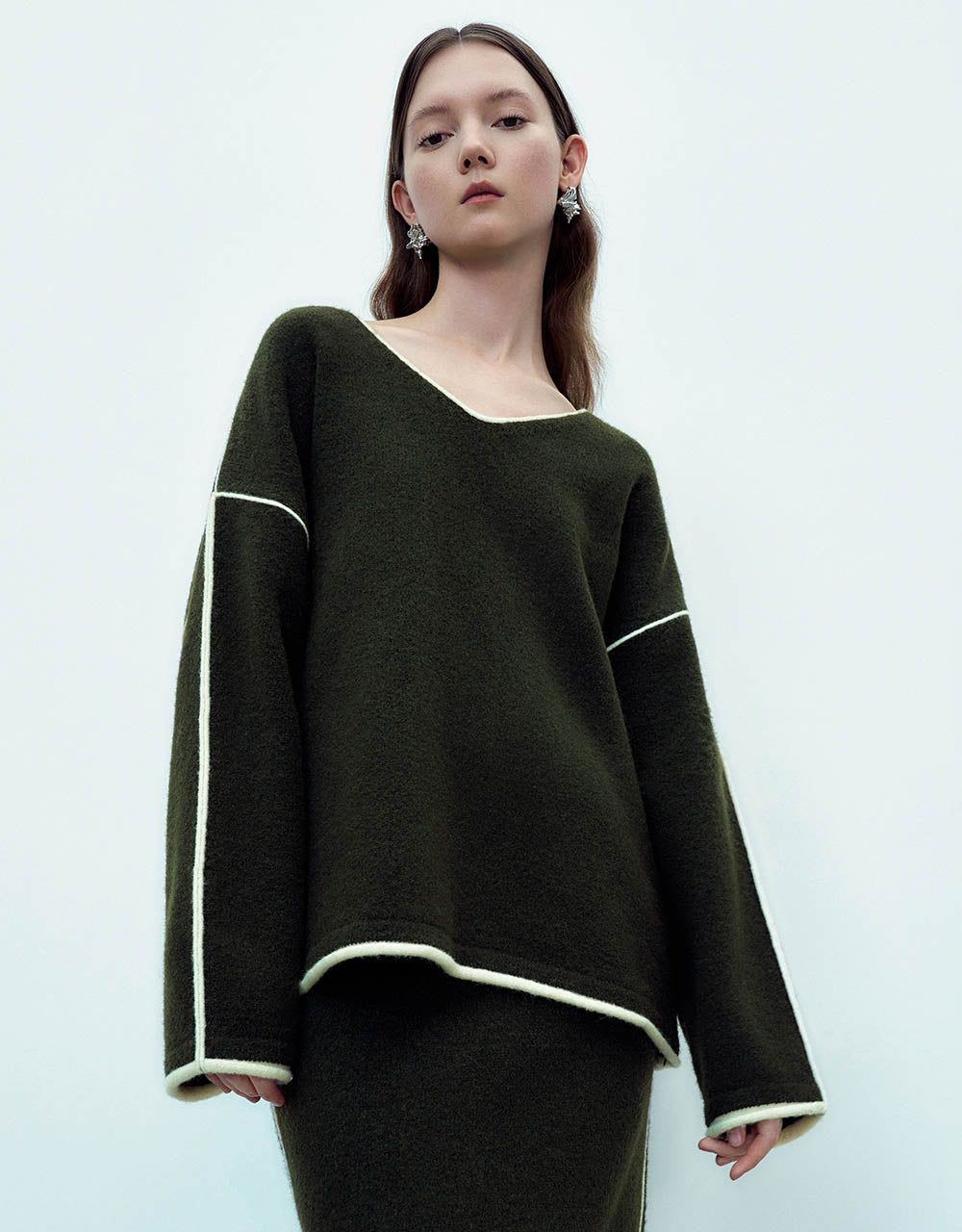 V-Neck Loose T-Shirt sold by Urban Revivo