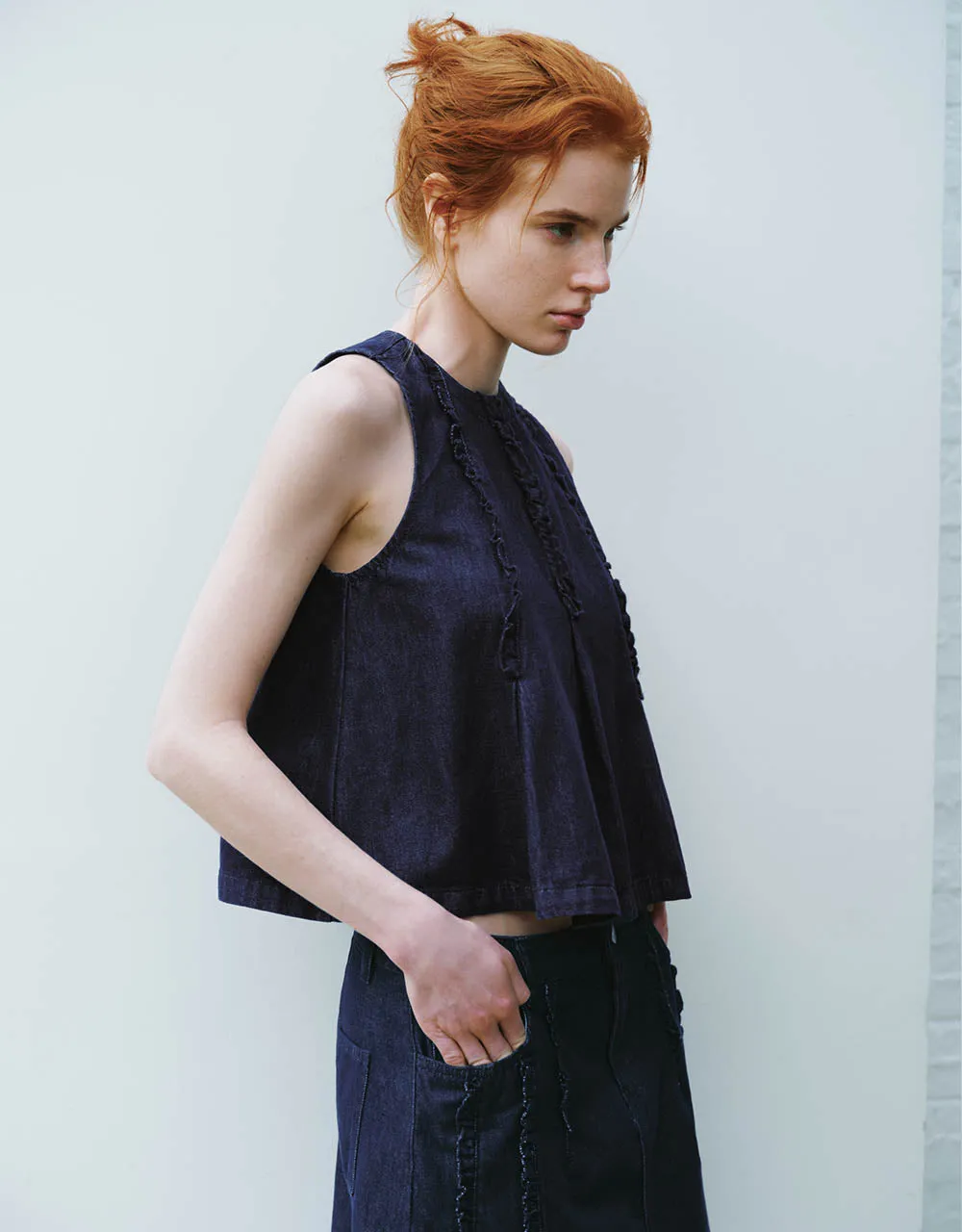 Sleeveless Crew Neck Denim Shirt sold by Urban Revivo product image thumbnail 3