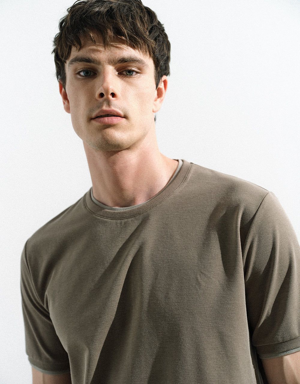 Crew Neck Straight T-Shirt sold by Urban Revivo product image thumbnail 5