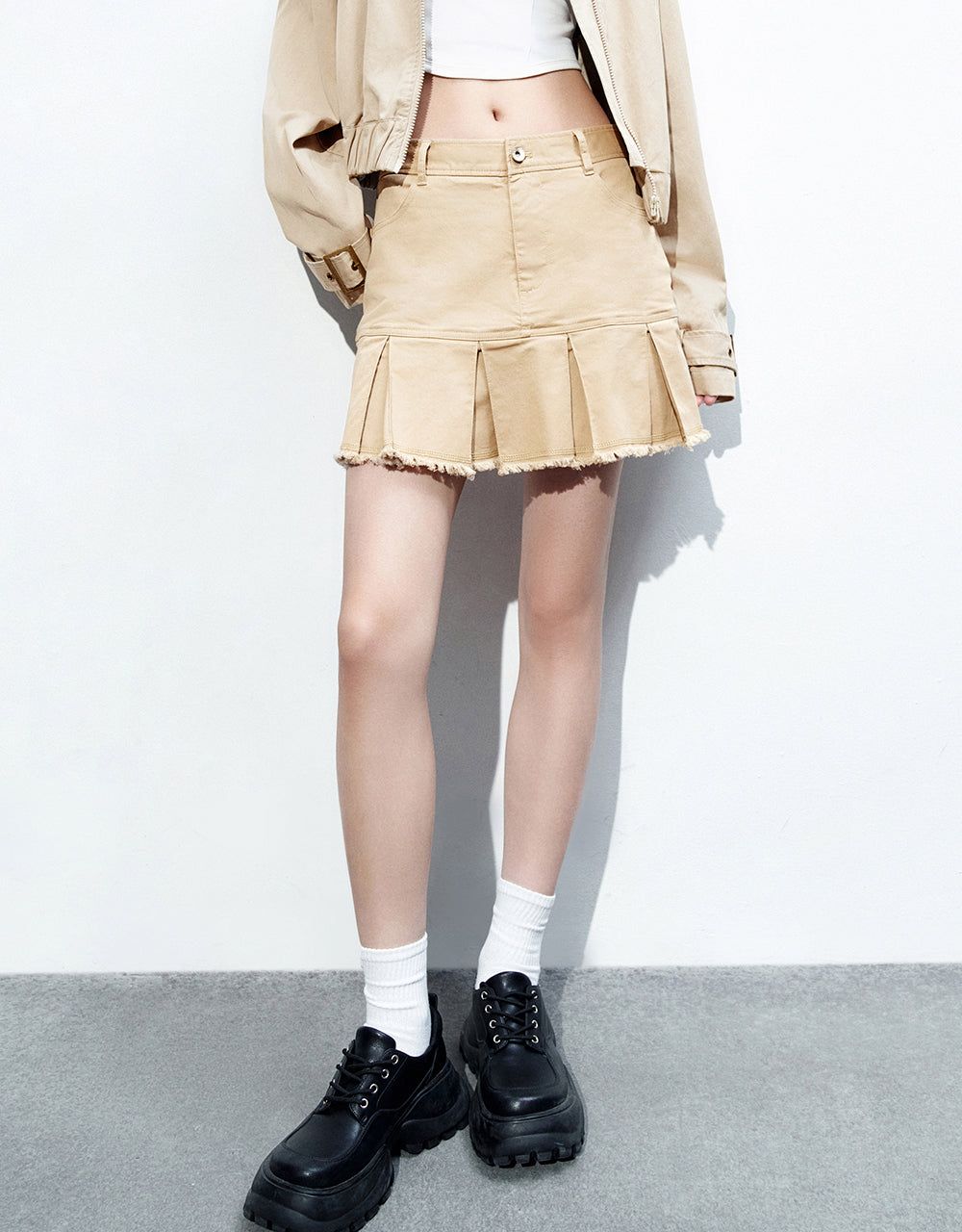 Raw Hem Mini A-Line Skirt sold by Urban Revivo product image thumbnail 2