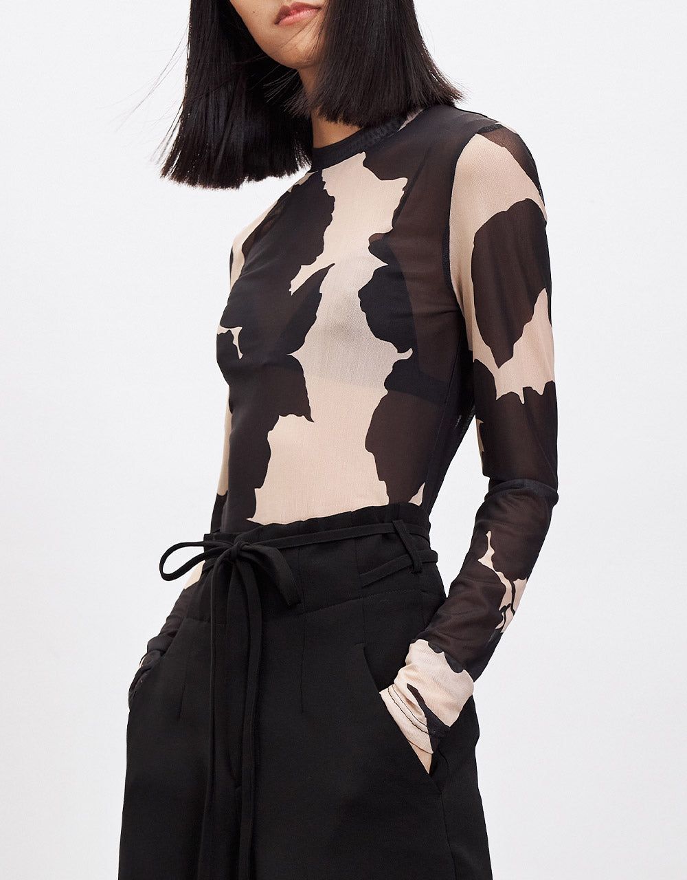 Leaf Print Mesh Top sold by Urban Revivo product image thumbnail 3