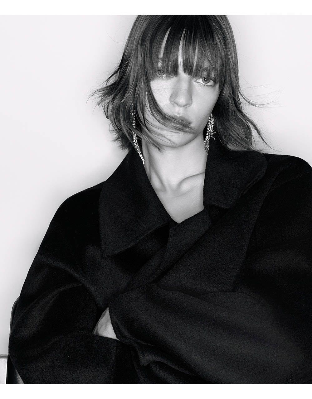 Notch Lapel Coat With Belt sold by Urban Revivo product image thumbnail 5