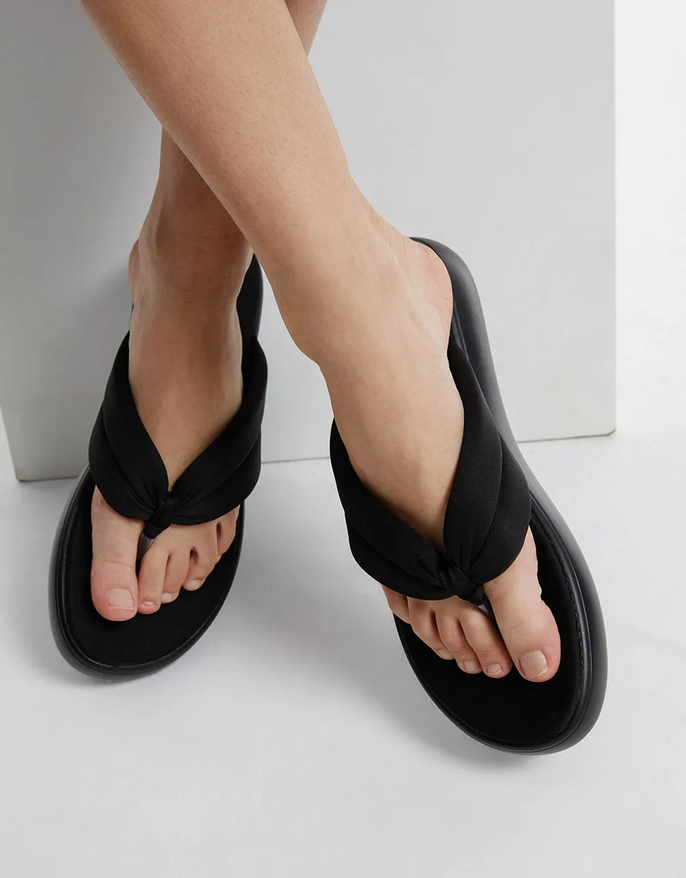 Platform Thong Sandals sold by Urban Revivo product image thumbnail 3