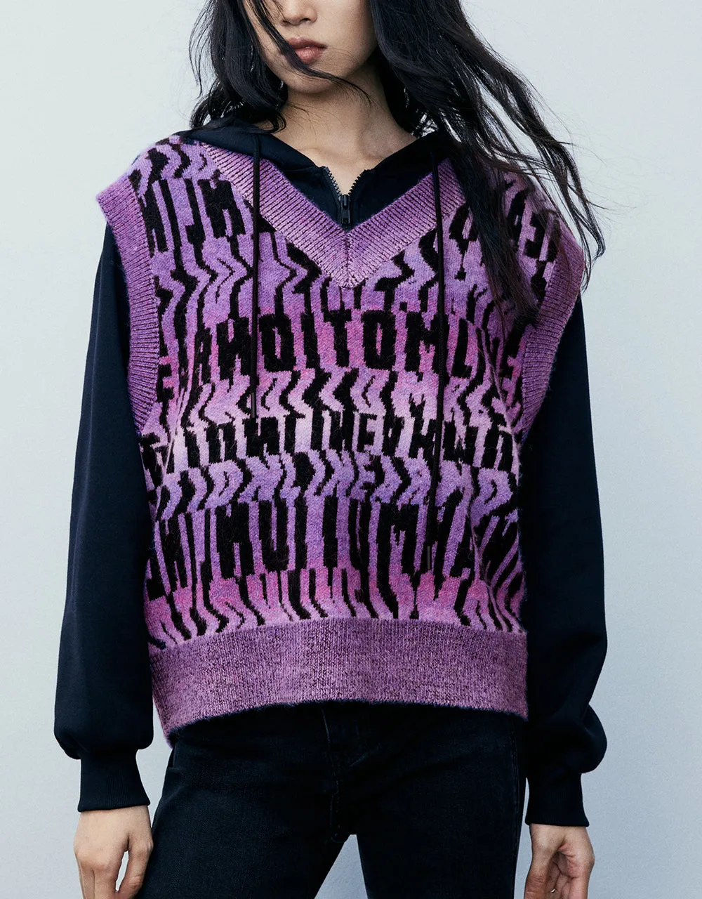 Letter Print Knit Vest sold by Urban Revivo product image thumbnail 3