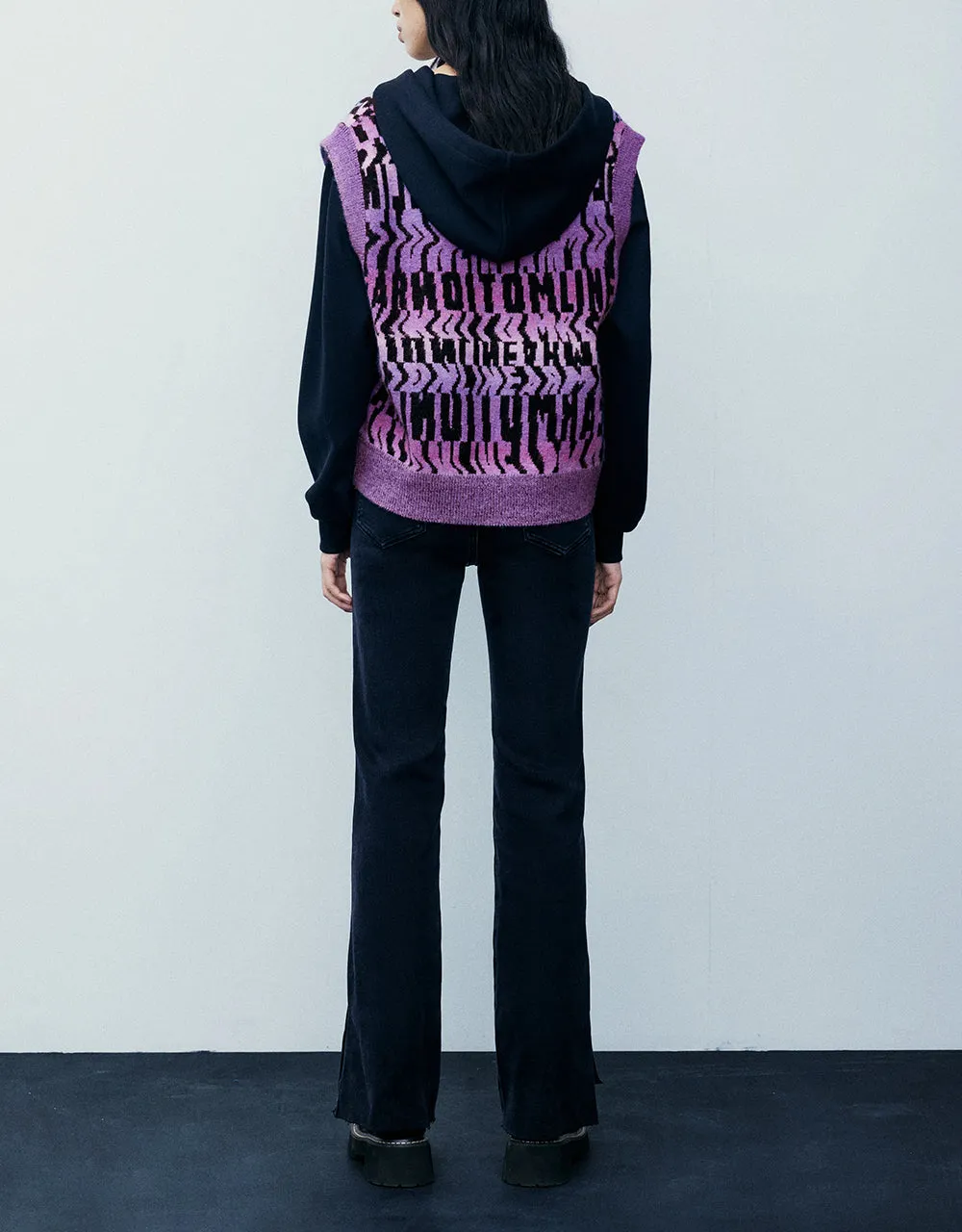 Letter Print Knit Vest sold by Urban Revivo product image thumbnail 4