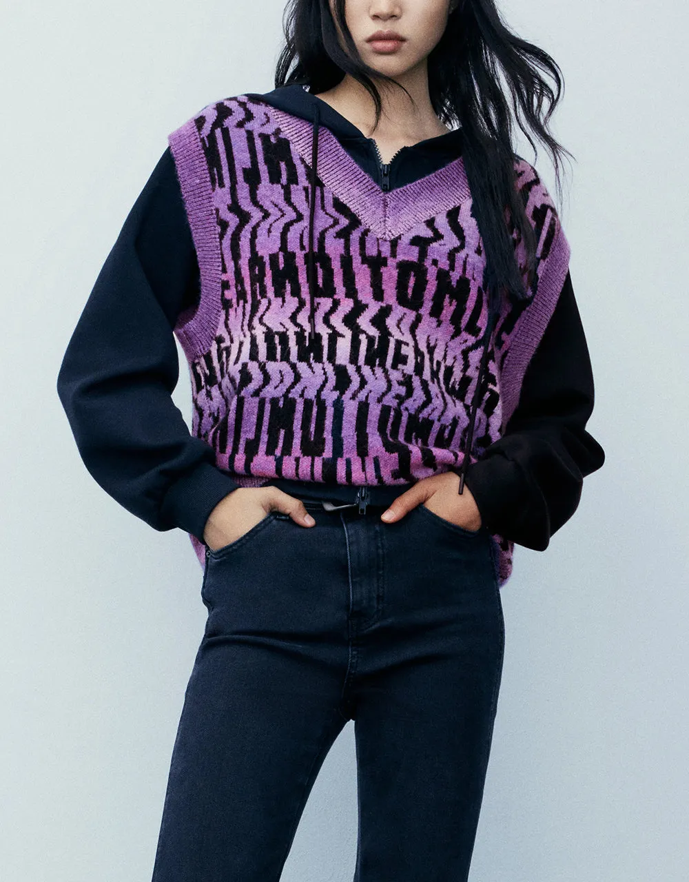 Letter Print Knit Vest sold by Urban Revivo product image thumbnail 2