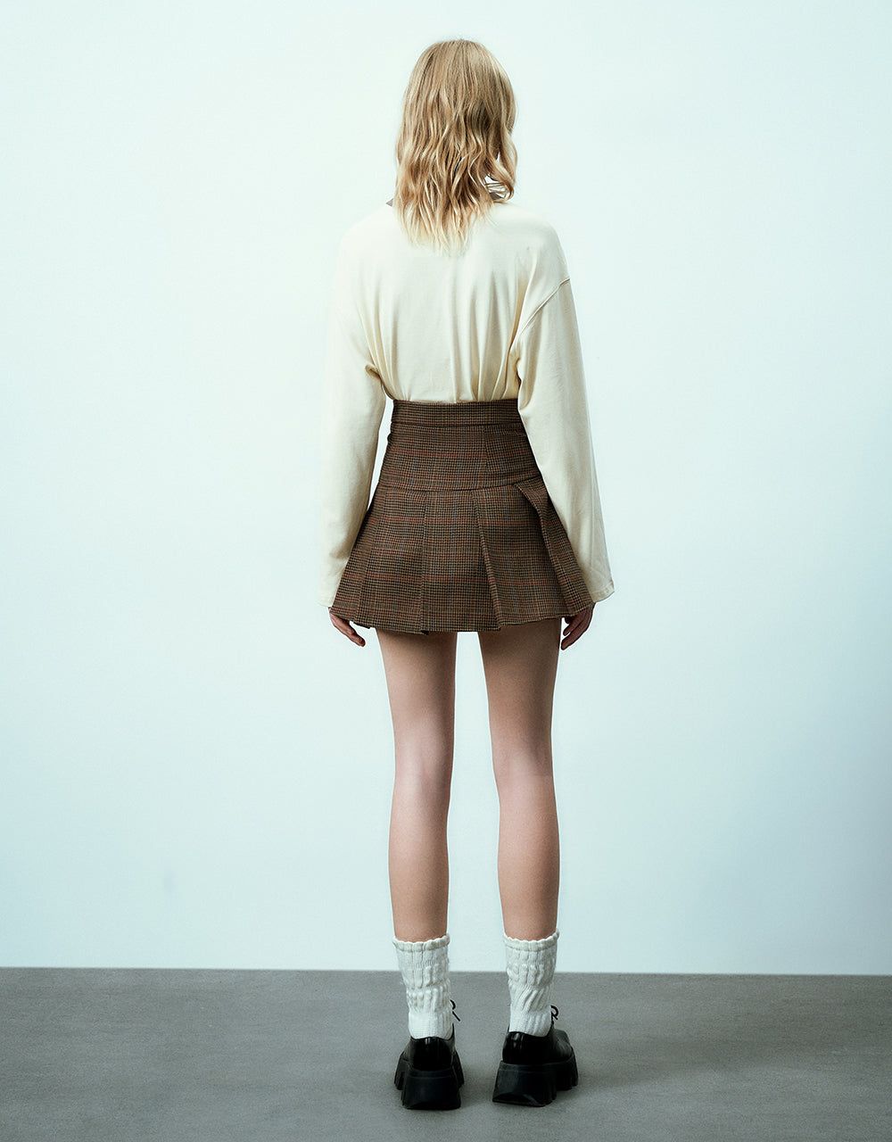 Cat Printed Crew Neck Knitted T-Shirt sold by Urban Revivo product image thumbnail 4