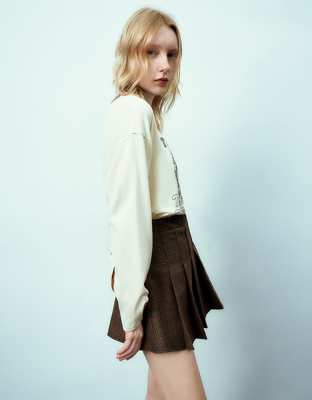 Cat Printed Crew Neck Knitted T-Shirt sold by Urban Revivo product image thumbnail 3