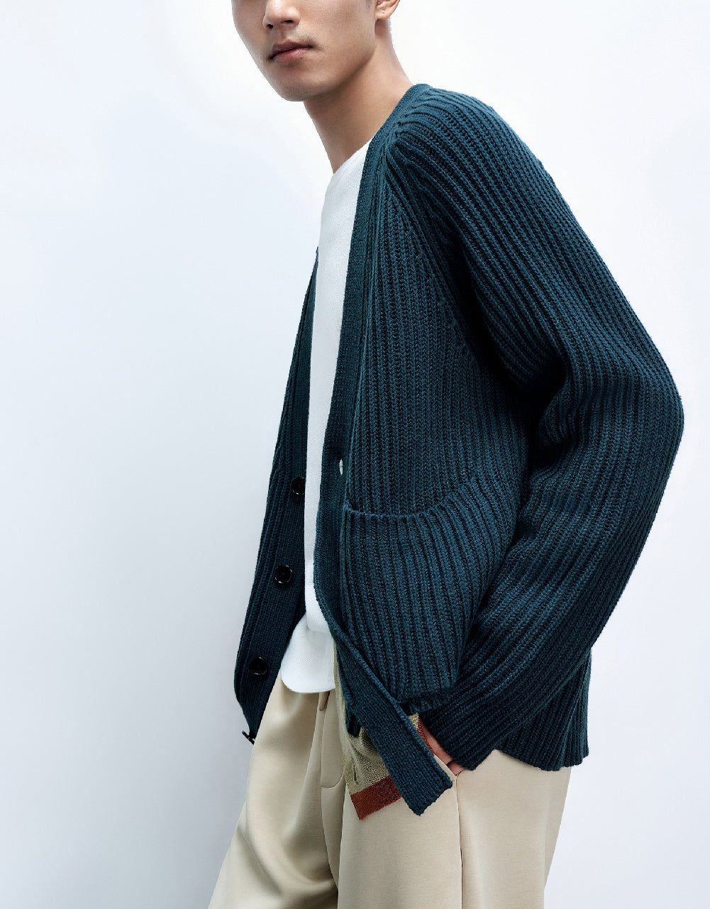 Knitted Cardigan With Pockets sold by Urban Revivo product image thumbnail 3