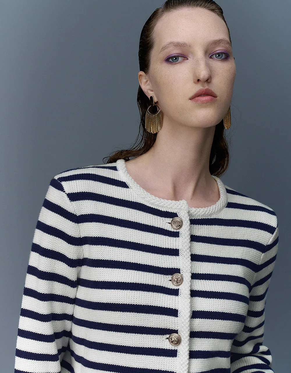 Striped Crew Neck Knitted Cardigan sold by Urban Revivo product image thumbnail 4