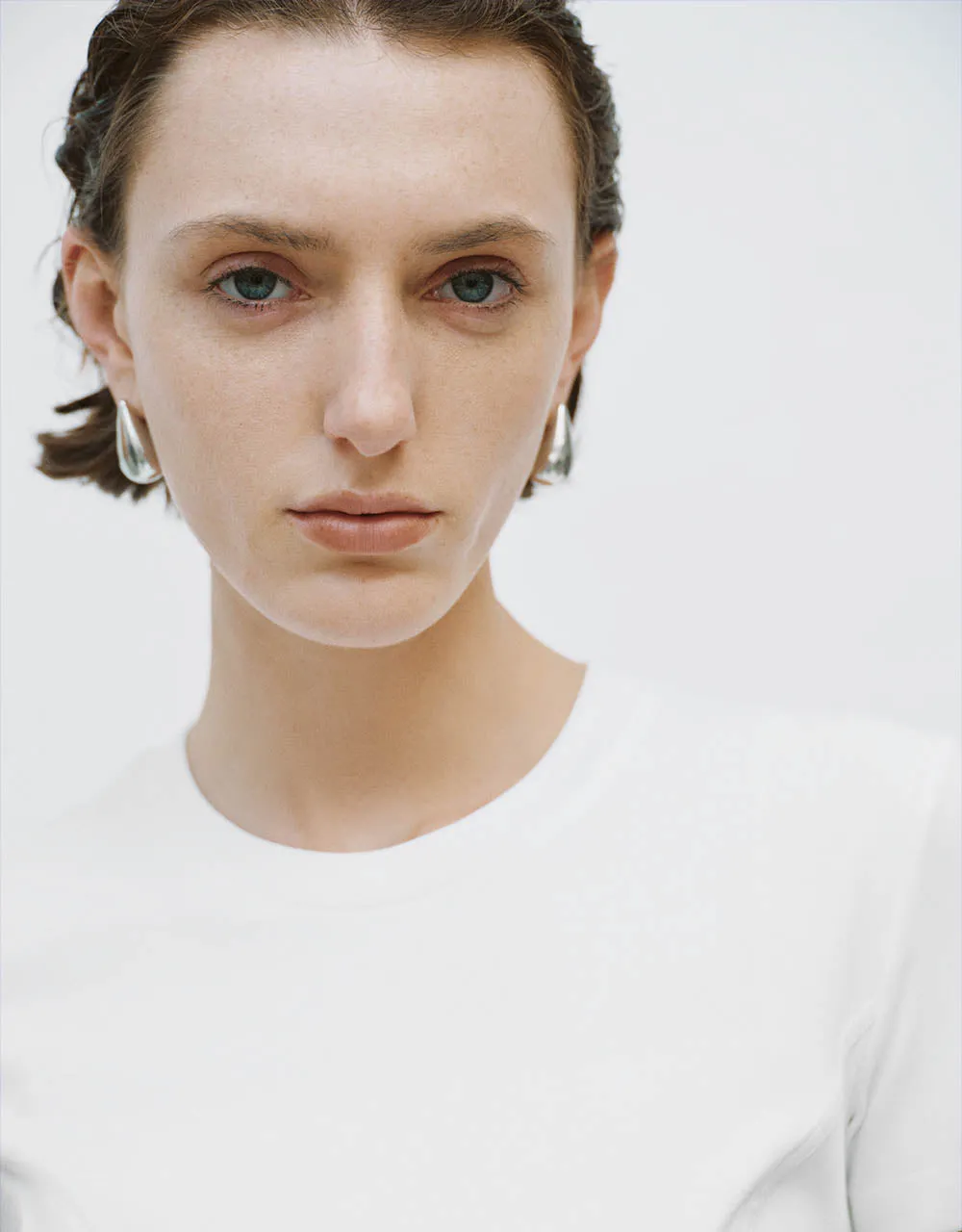 Crew Neck Straight Skinny T-Shirt sold by Urban Revivo product image thumbnail 4