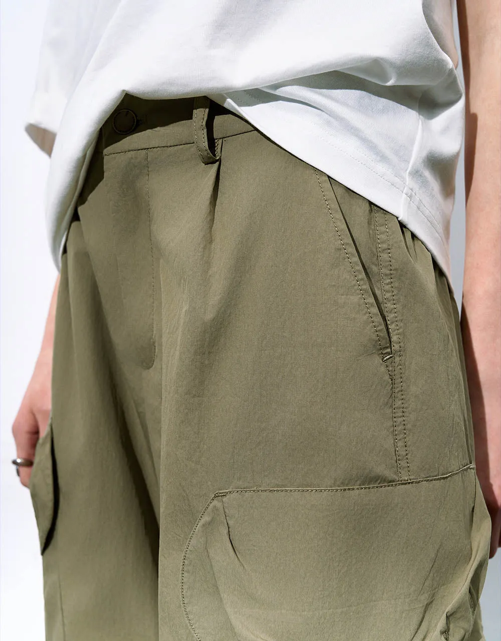 Multi-Pocket Loose Wide-Leg Pants sold by Urban Revivo product image thumbnail 5
