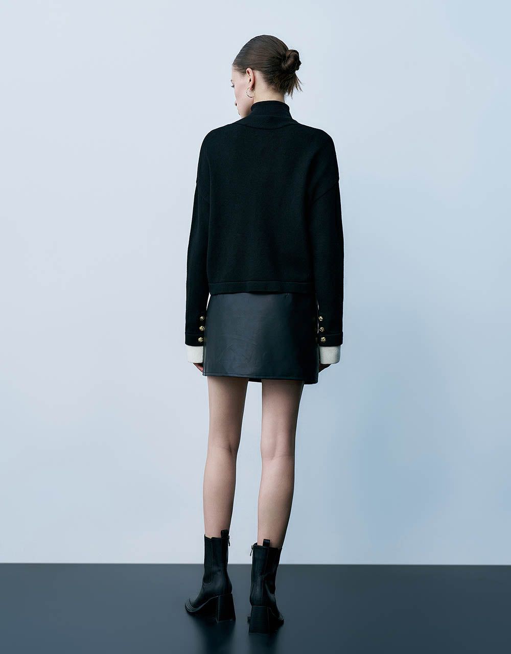 V-Neck Knitted Cardigan sold by Urban Revivo product image thumbnail 3