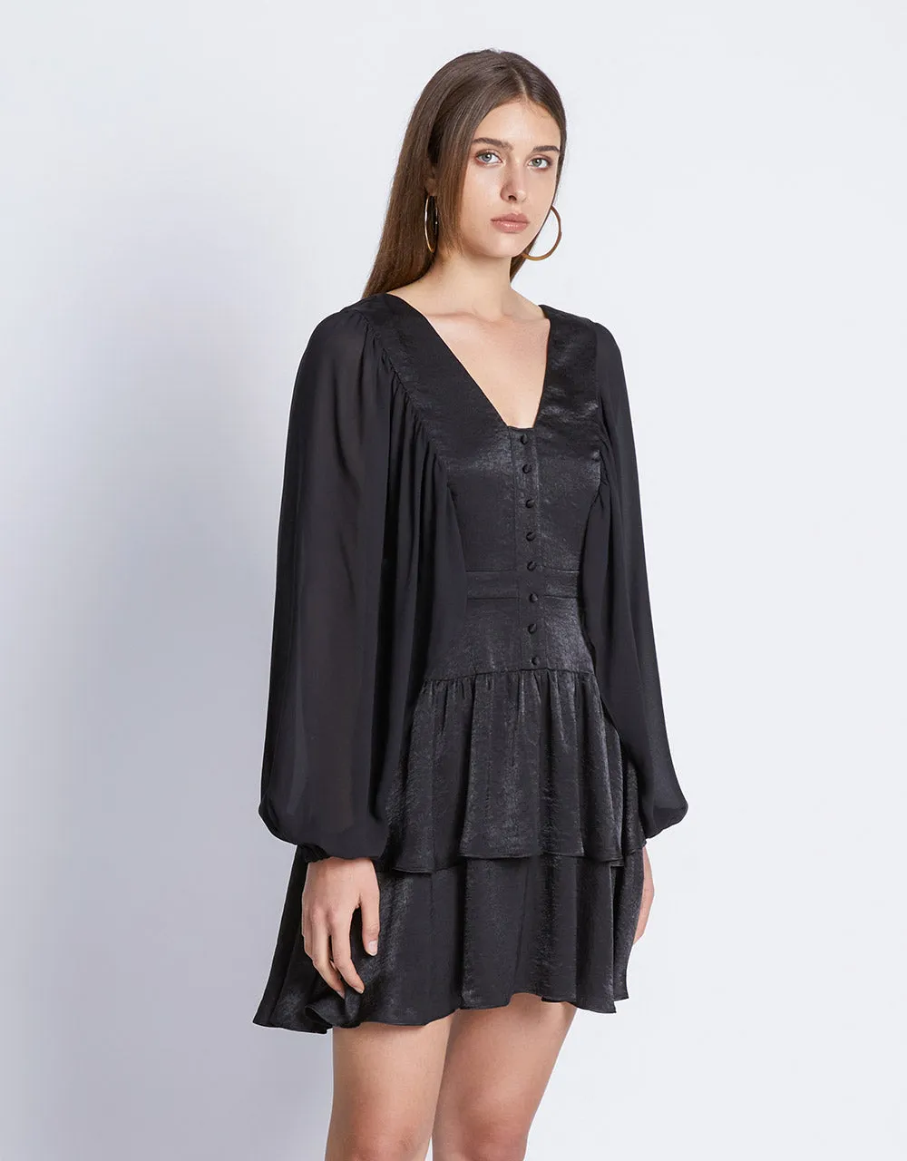 Batwing Button Front Tiered Ruffle Hem Dress sold by Urban Revivo product image thumbnail 3