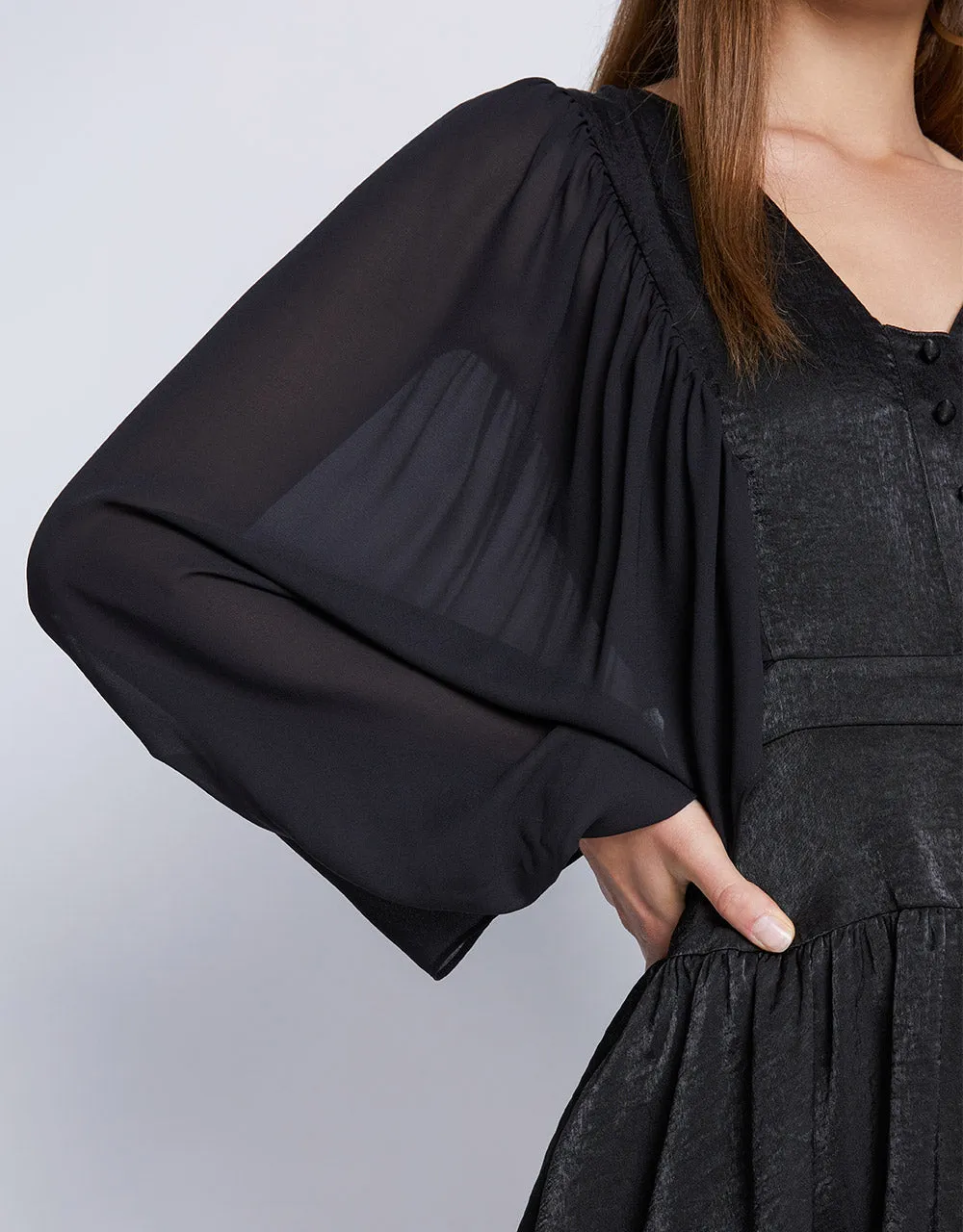 Batwing Button Front Tiered Ruffle Hem Dress sold by Urban Revivo product image thumbnail 5