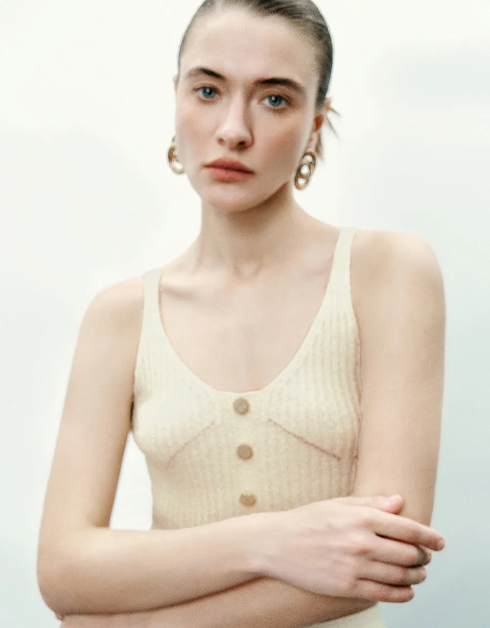 Sleeveless V-Neck Knitted Top sold by Urban Revivo product image thumbnail 5