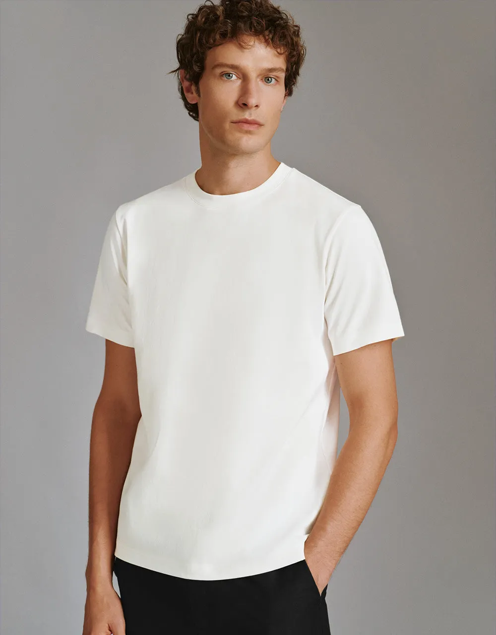 Crew Neck Straight T-Shirt sold by Urban Revivo product image thumbnail 3