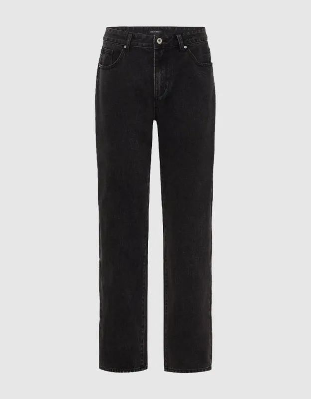 Straight Jeans sold by Urban Revivo