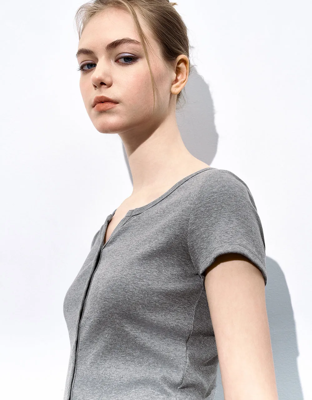 Notch Neck Skinny T-Shirt sold by Urban Revivo product image thumbnail 4