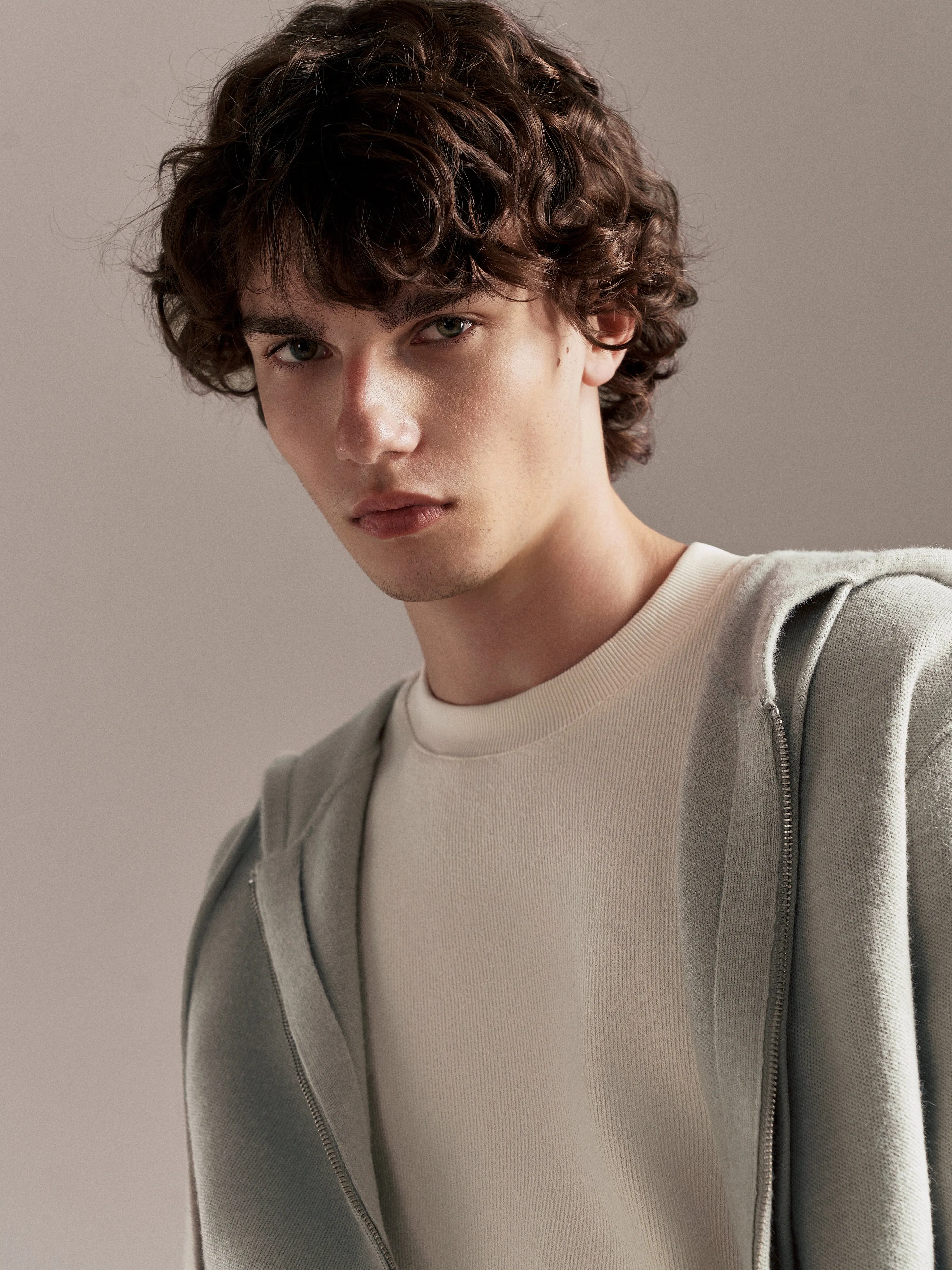 Zipper Front Hooded Knitted Cardigan sold by Urban Revivo product image thumbnail 5