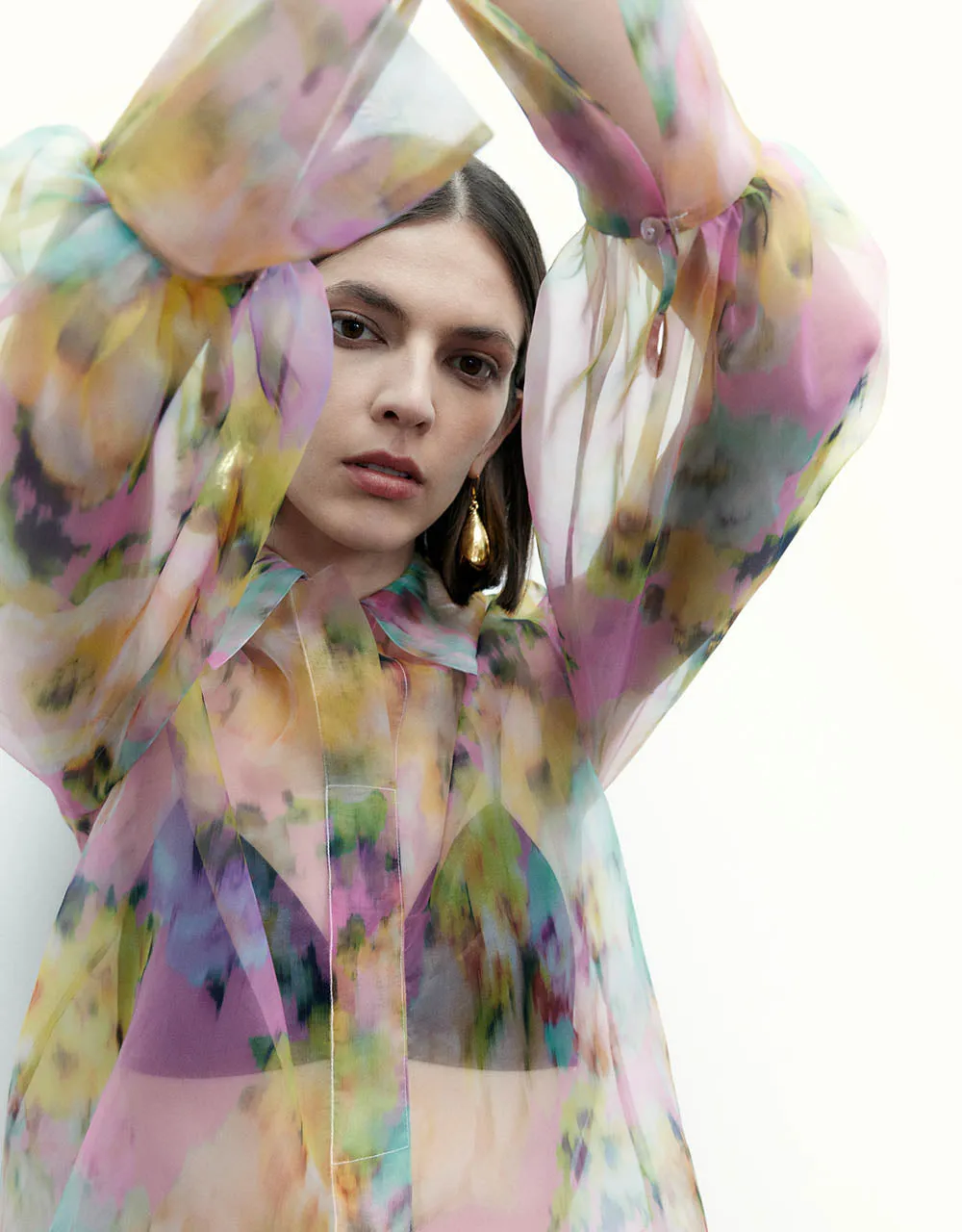 Flowers Printed Sheer Overhead Shirt sold by Urban Revivo product image thumbnail 4