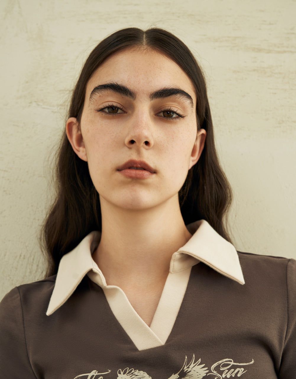 Graphic V-Neck Skinny T-Shirt sold by Urban Revivo product image thumbnail 5