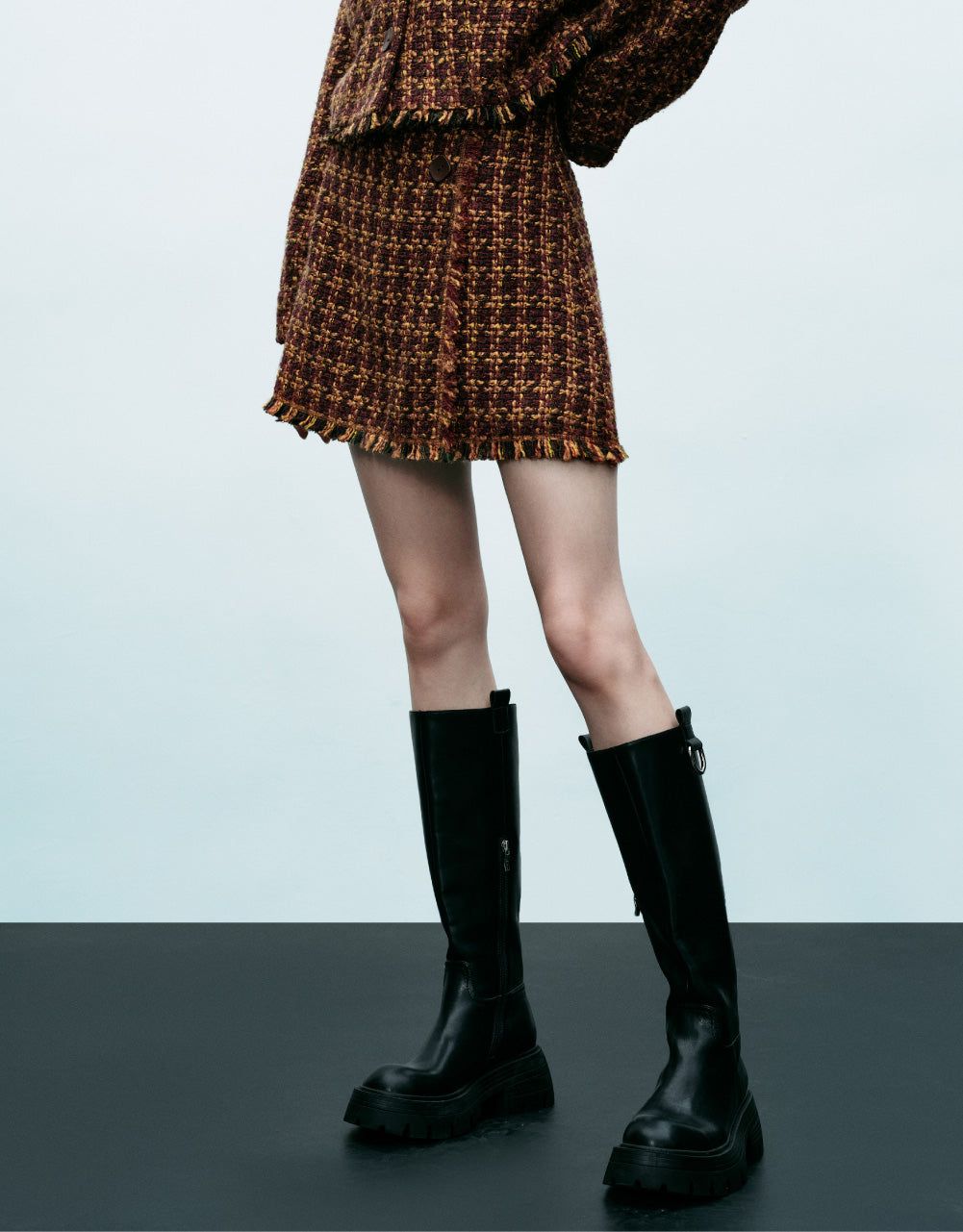 Tweed Mini Skirt sold by Urban Revivo product image thumbnail 3